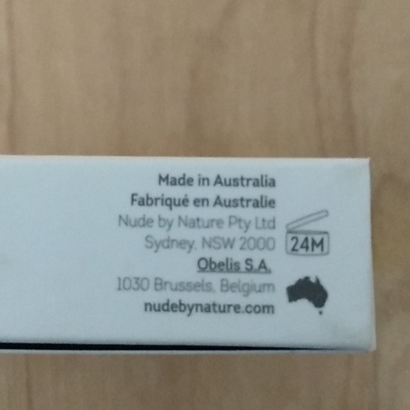 Nude By Nature Sheer Light Pressed Illuminator - Picture 8 of 8